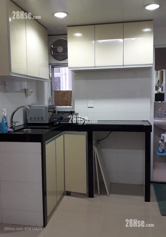 合和大厦 租盘 2 房 , 1 浴室 305 平方尺