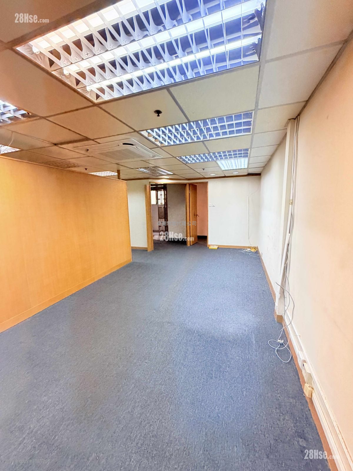 Siu Wai Industrial Centre Rental 2 Bedrooms , 1 Toilet 820 ft²