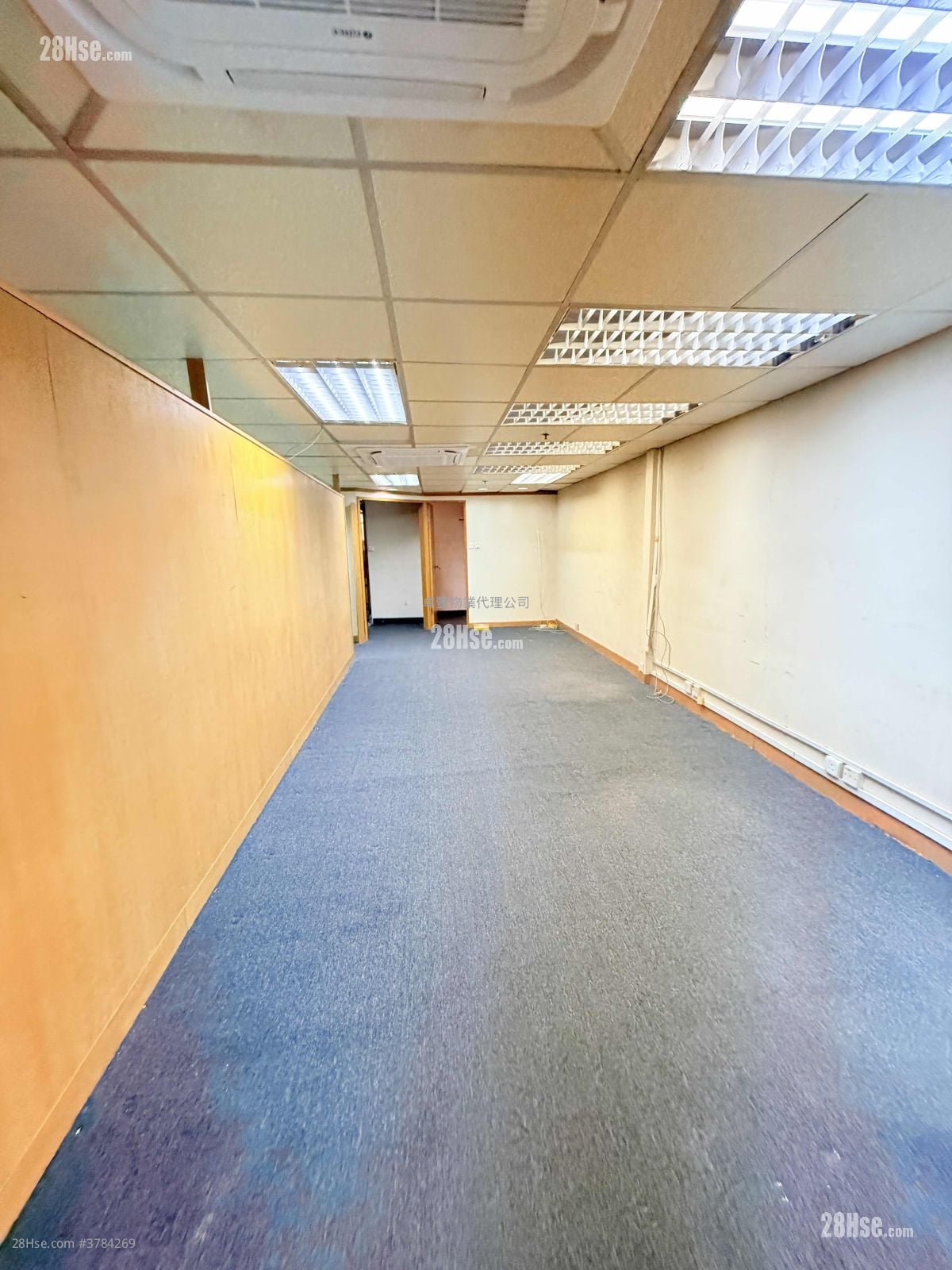 Siu Wai Industrial Centre Rental 2 Bedrooms , 1 Toilet 820 ft²