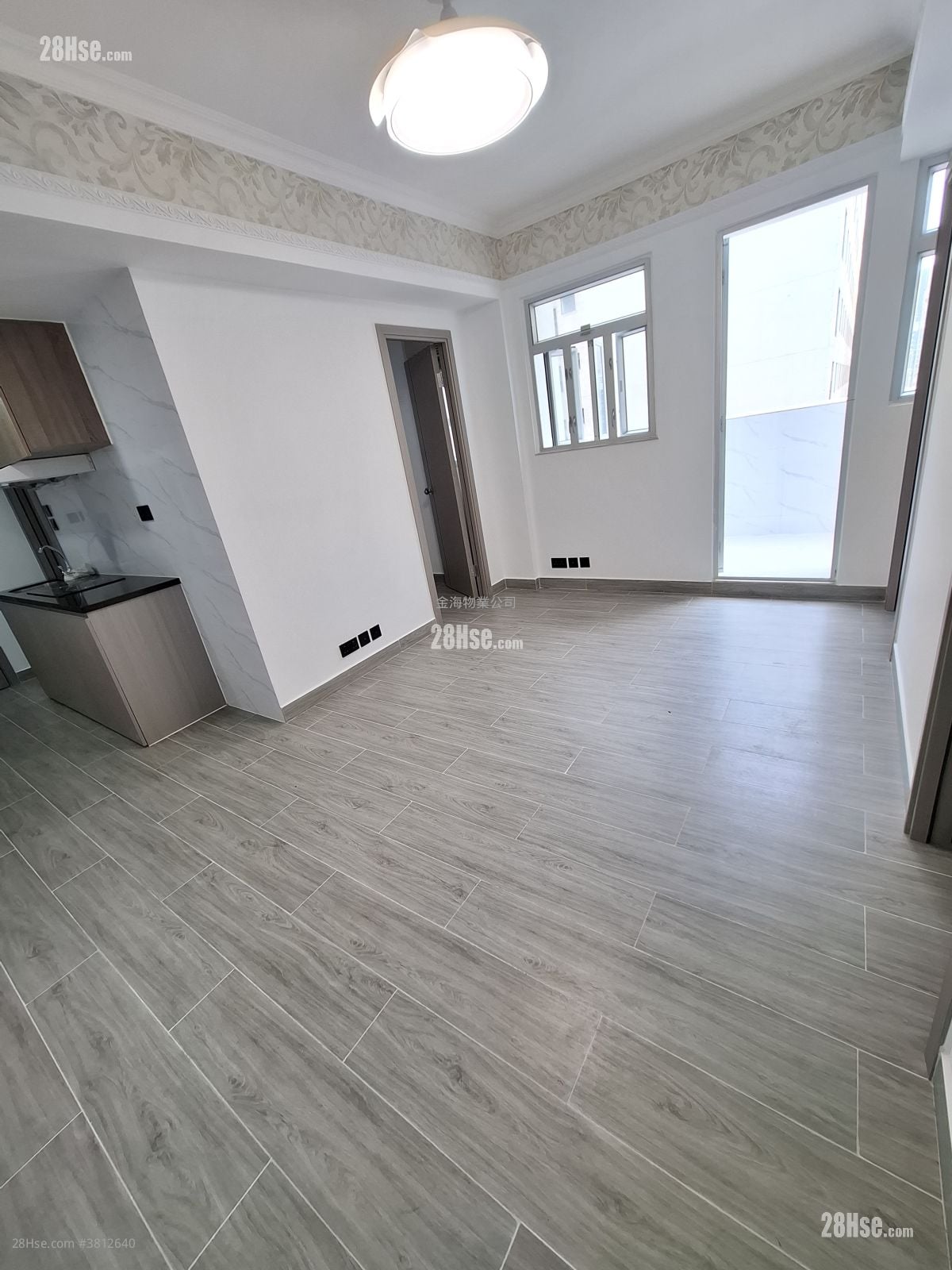 Far East Consortium Mongkok Building Sell 3 Bedrooms , 2 Bathrooms 448 ft²