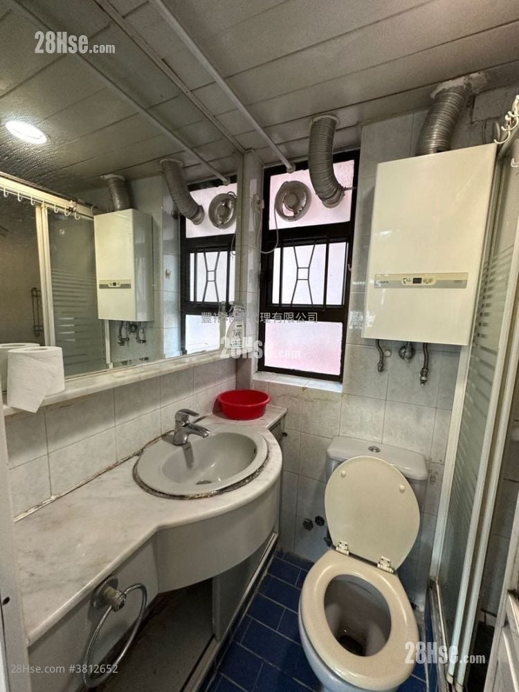 葵涌中心 租盘 353 平方尺