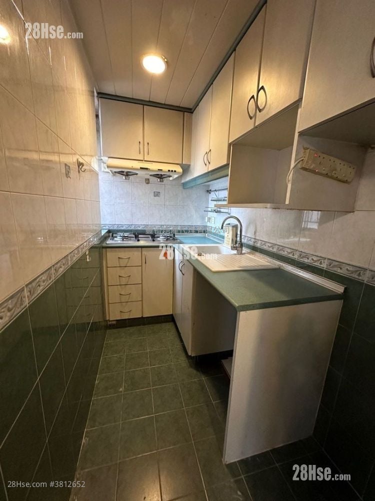 葵涌中心 租盘 353 平方尺