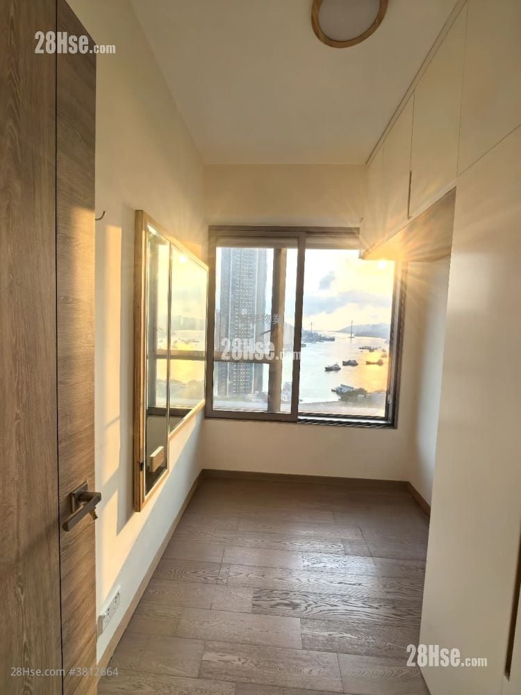 映日湾 售盘 3 房 , 2 浴室 644 平方尺