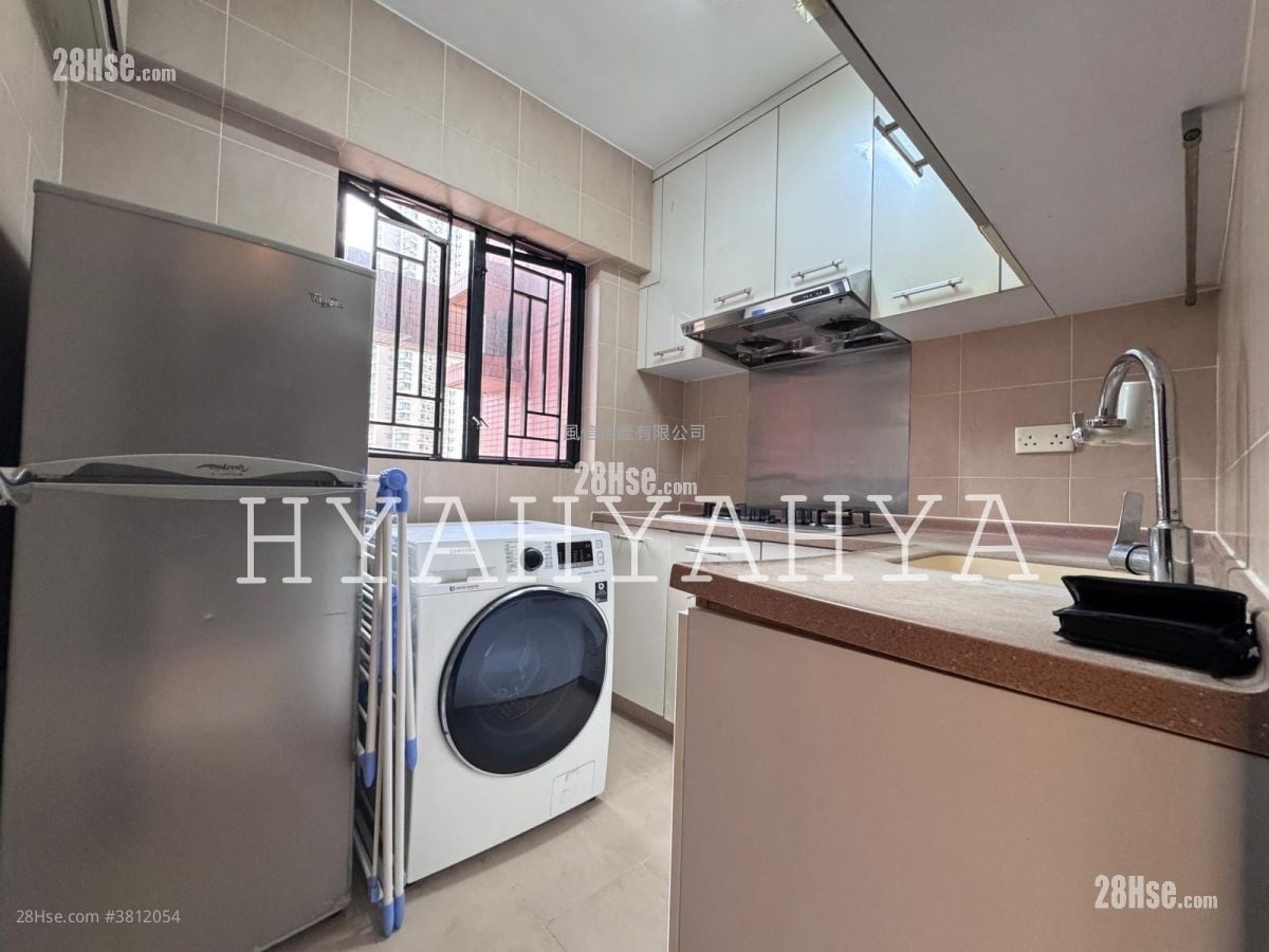 Primrose Court Rental 3 Bedrooms , 2 Bathrooms 659 ft²