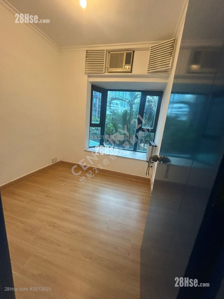 Vista Paradiso Sell 3 Bedrooms , 2 Bathrooms 650 ft²