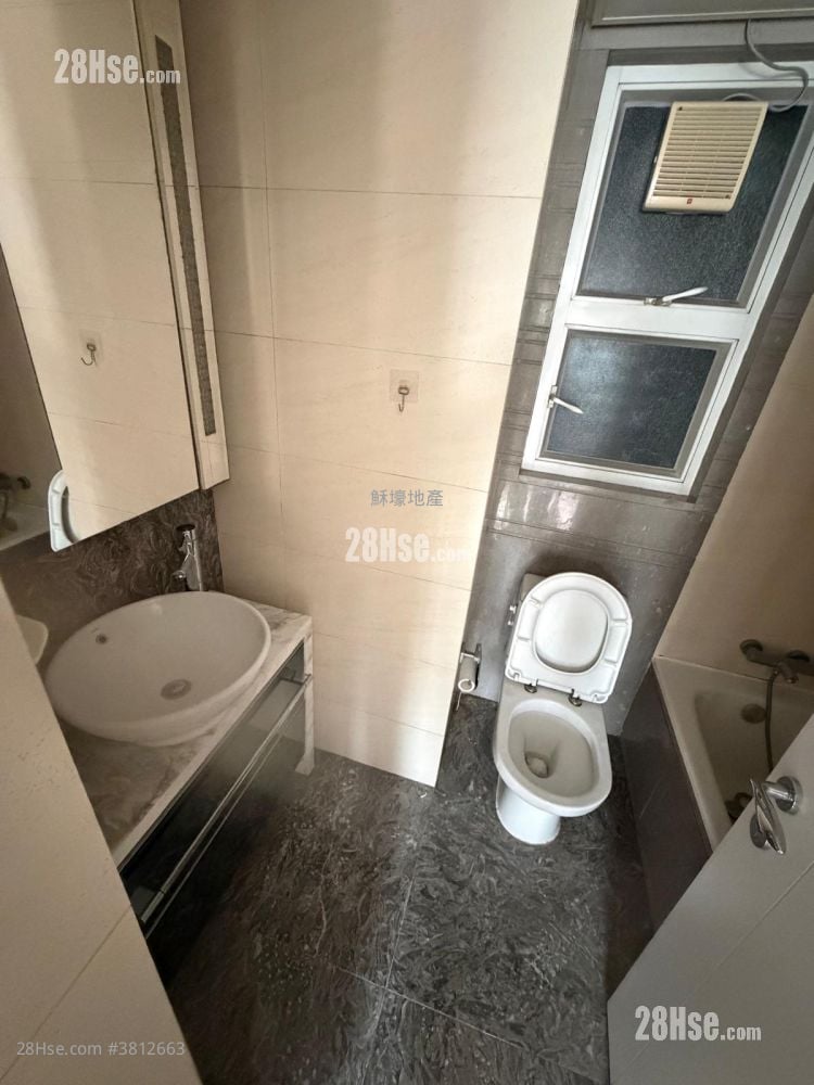 Festival City Sell 3 Bedrooms , 2 Bathrooms 742 ft²