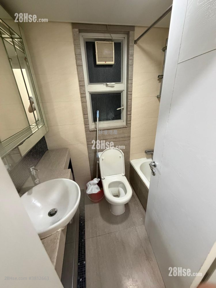 Festival City Sell 3 Bedrooms , 2 Bathrooms 742 ft²