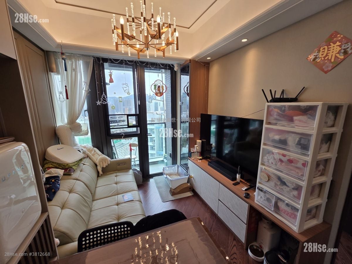 The Vertex Sell 2 Bedrooms , 1 Bathroom 446 ft²