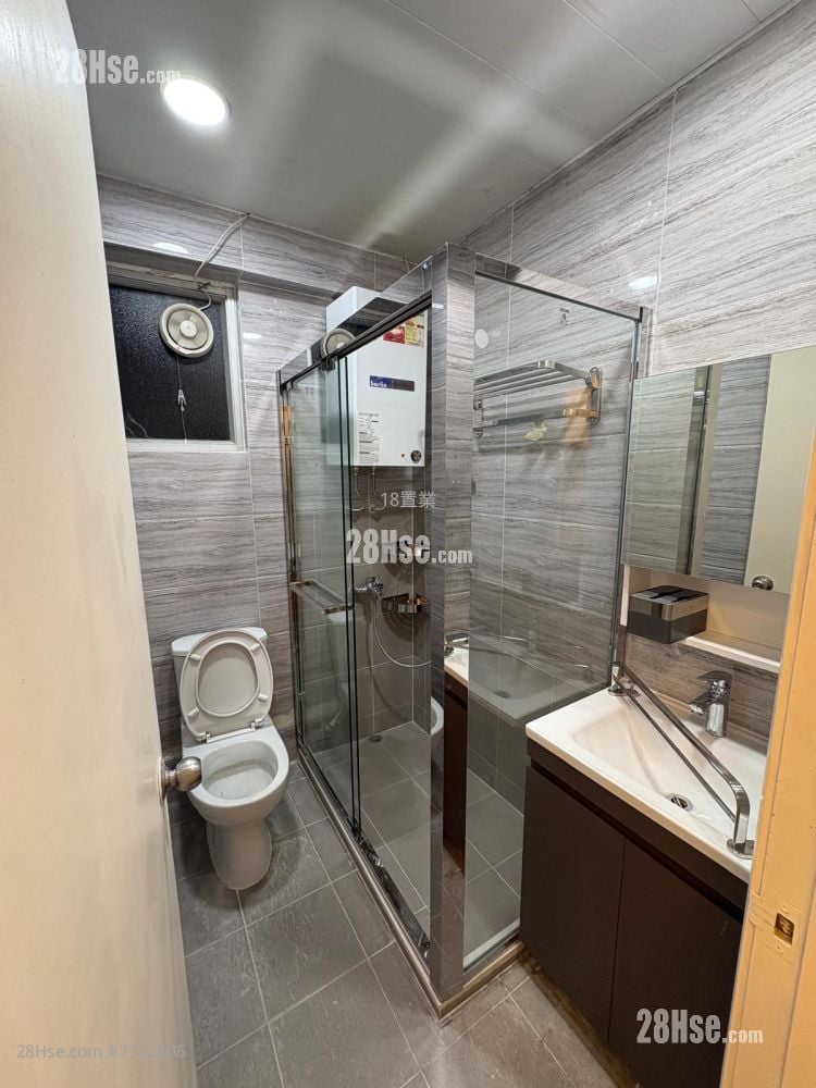 Yee On Building Rental 2 Bedrooms , 1 Bathroom 555 ft²