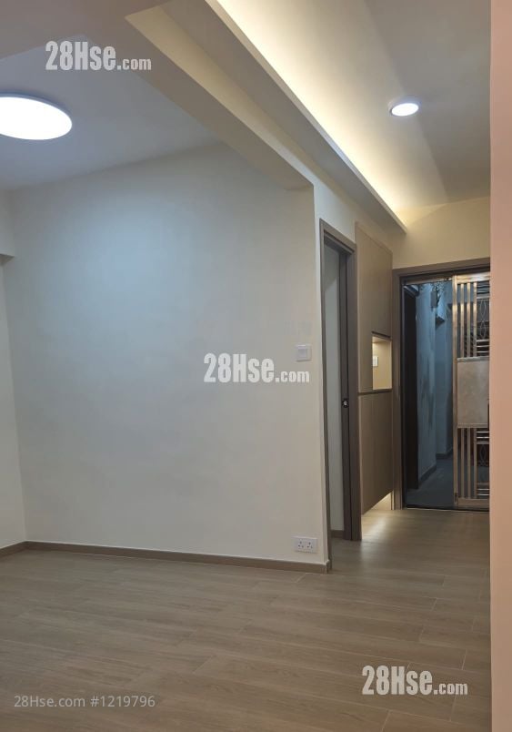 On Shun Building Sell 3 Bedrooms , 1 Bathroom 544 ft²