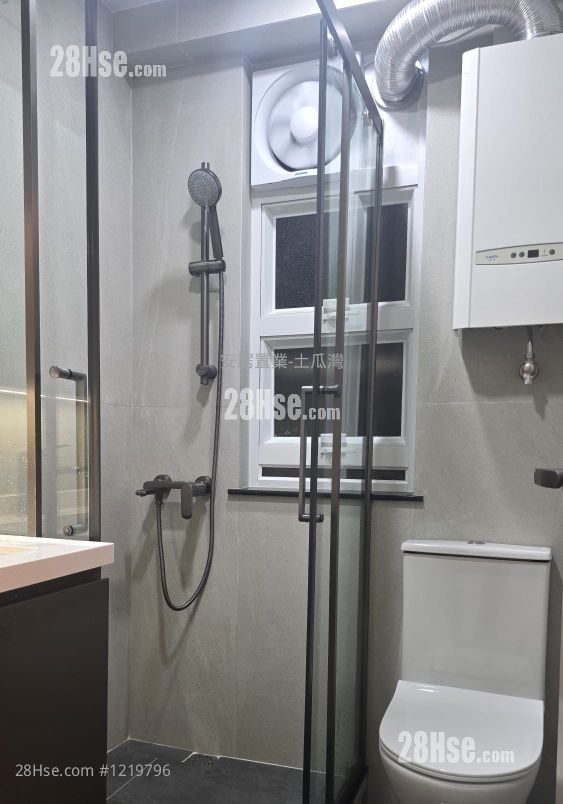 On Shun Building Sell 3 Bedrooms , 1 Bathroom 544 ft²