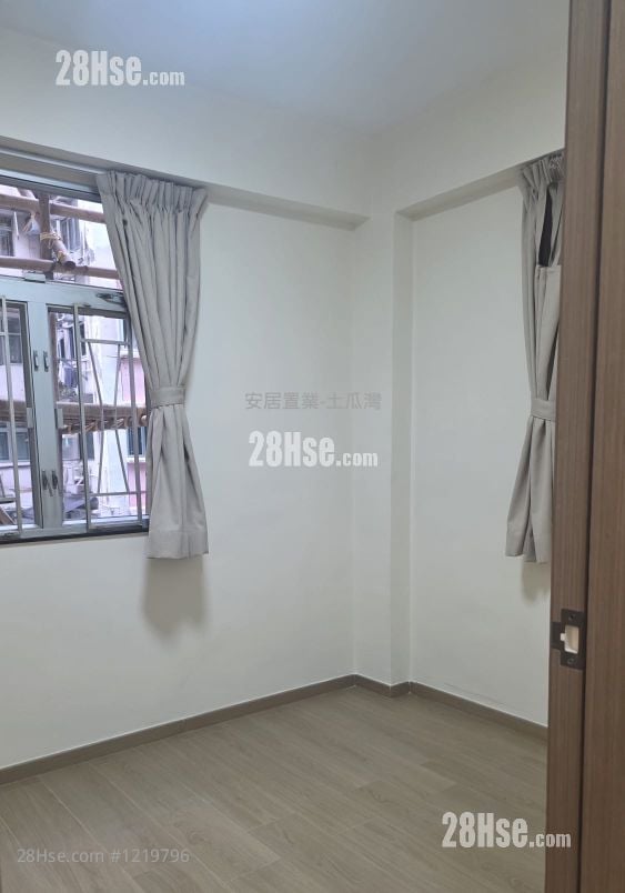 On Shun Building Sell 3 Bedrooms , 1 Bathroom 544 ft²