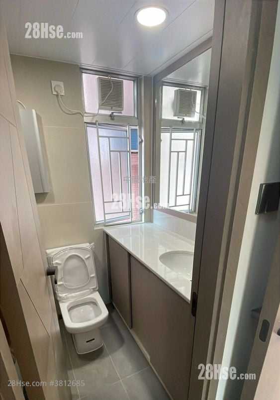 疊翠軒 售盤 3 房 , 2 浴室 591 平方呎