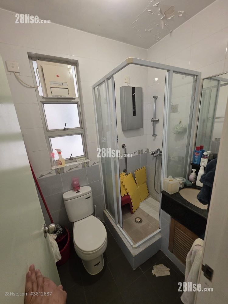 茵怡花园 售盘 3 房 , 2 浴室 555 平方尺