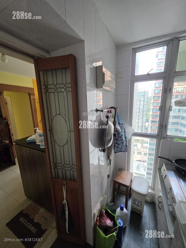 茵怡花园 售盘 3 房 , 2 浴室 555 平方尺