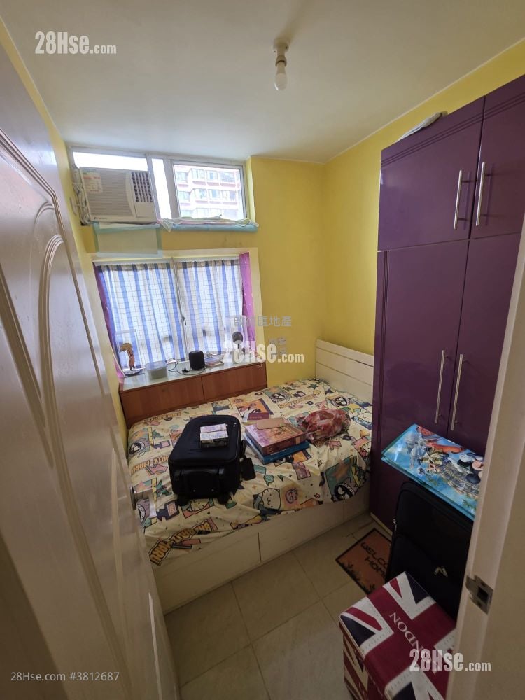 茵怡花园 售盘 3 房 , 2 浴室 555 平方尺