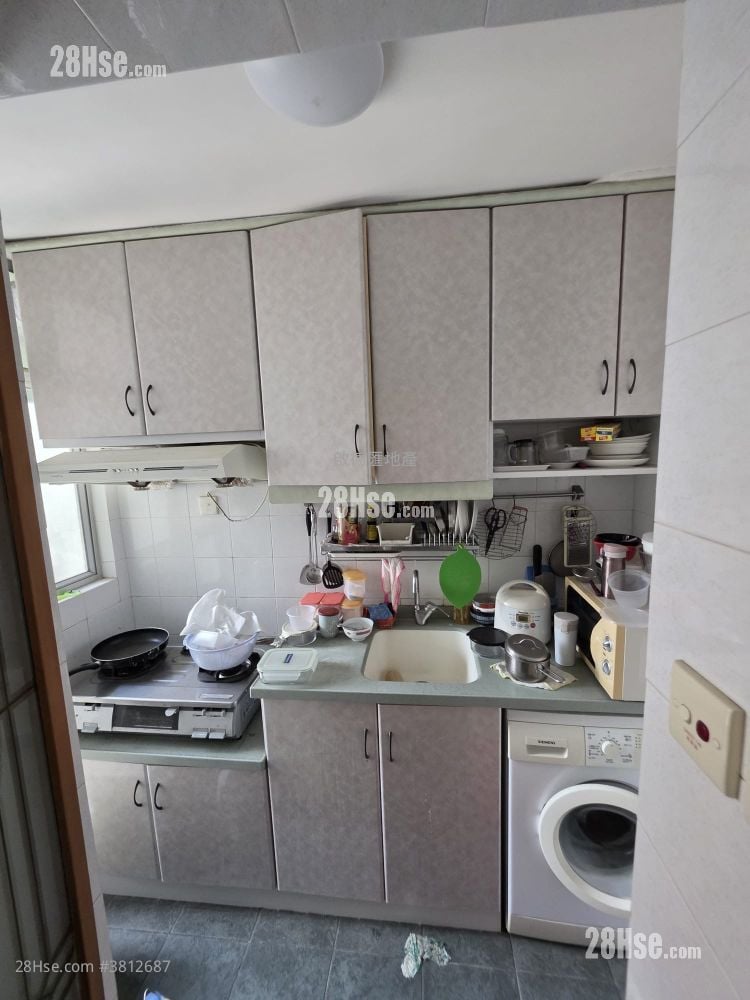 茵怡花园 售盘 3 房 , 2 浴室 555 平方尺