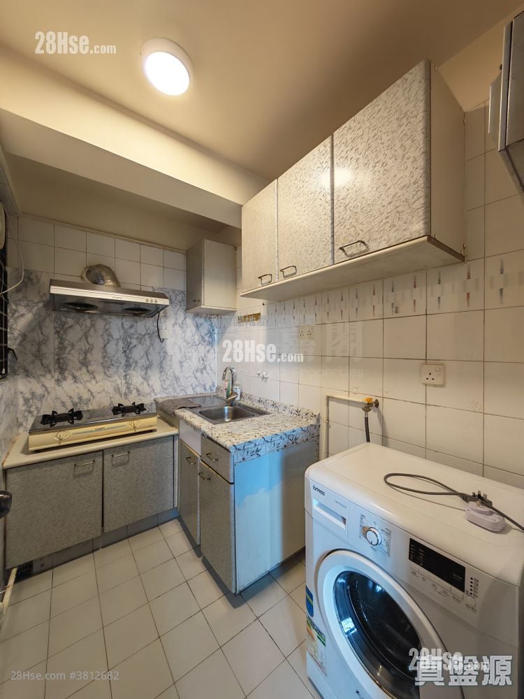 Sun Yuen Long Centre Sell 2 Bedrooms 485 ft²