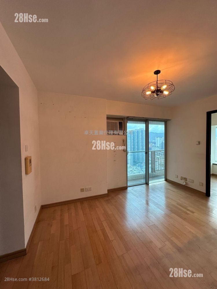 Grand Waterfront Rental 2 Bedrooms , 1 Bathroom 361 ft²