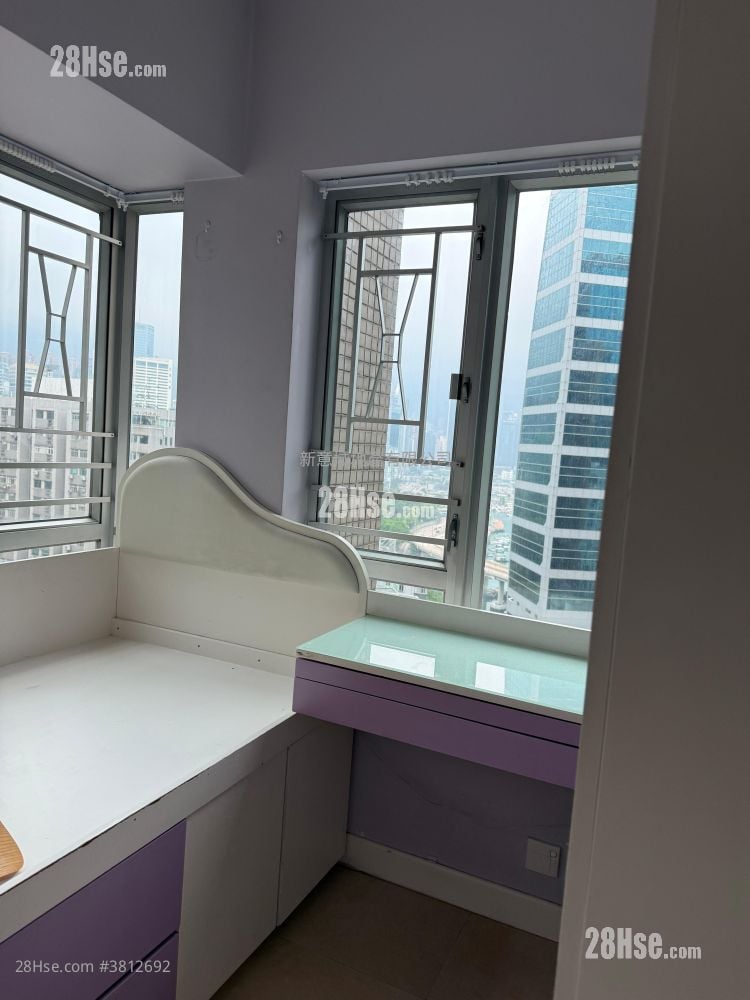 Supernova Stand Rental 2 Bedrooms , 1 Bathroom 322 ft²