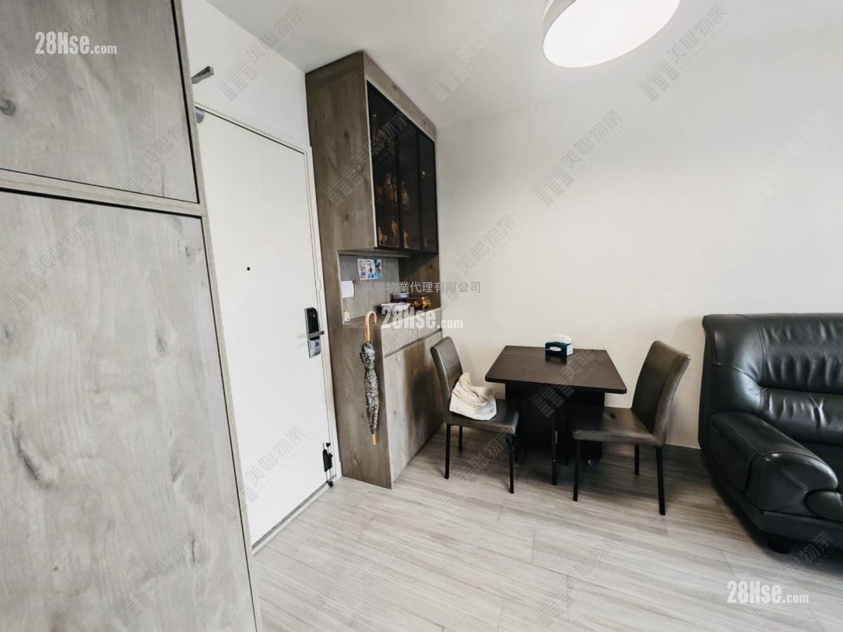 Shan Lai Court Sell 385 ft²