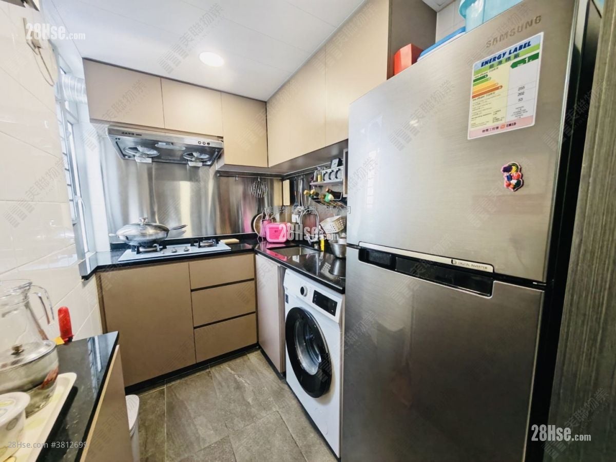 Shan Lai Court Sell 385 ft²