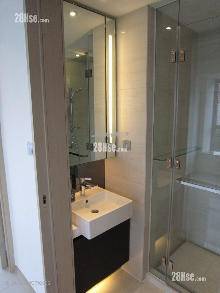 Apartment Rental 1 Bedroom , 1 Bathroom 251 ft²