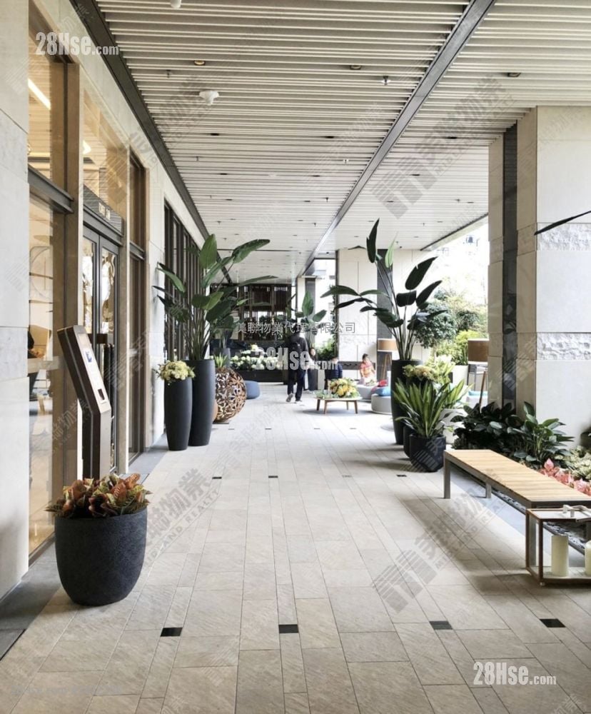 Commune Modern Sell 235 ft²