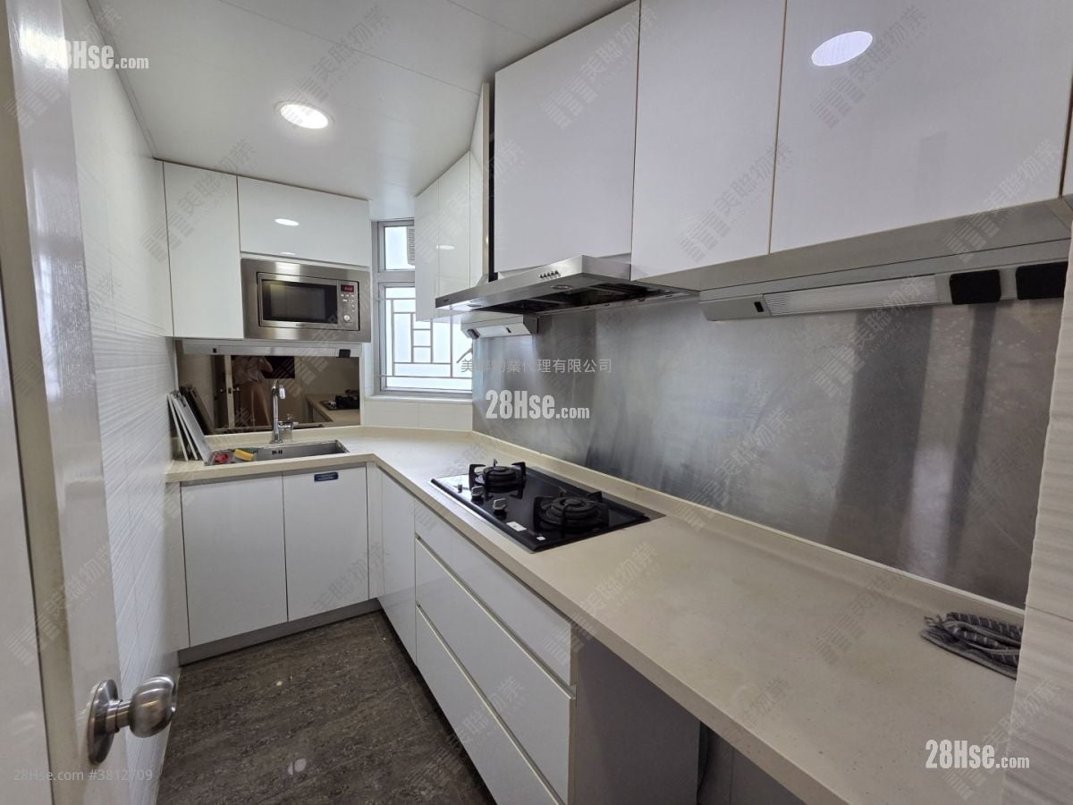 环宇海湾 售盘 3 房 713 平方尺