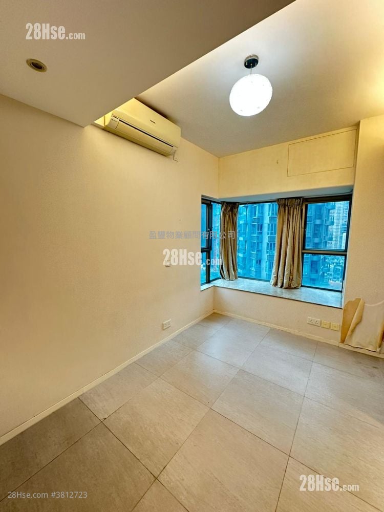 主人房: 尚翹峰 售盤 3 房 , 2 浴室 604 平方呎