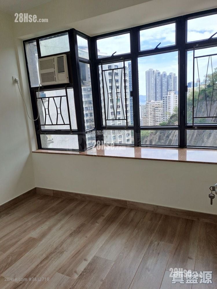 康怡花園 售盤 3 房 , 1 浴室 605 平方呎