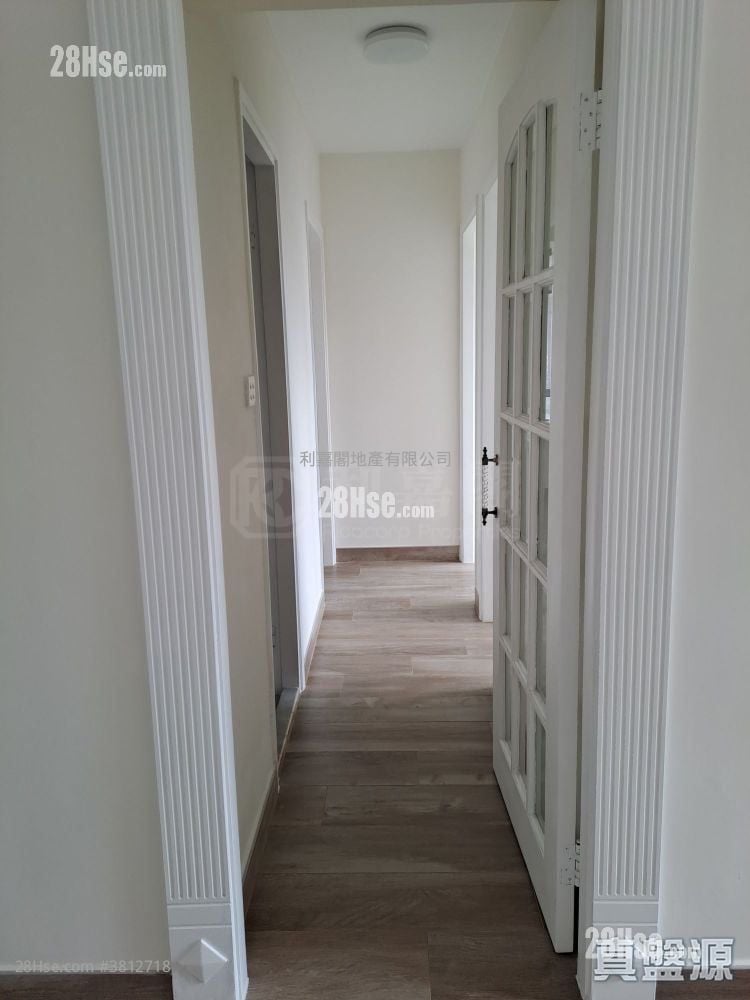 康怡花園 售盤 3 房 , 1 浴室 605 平方呎