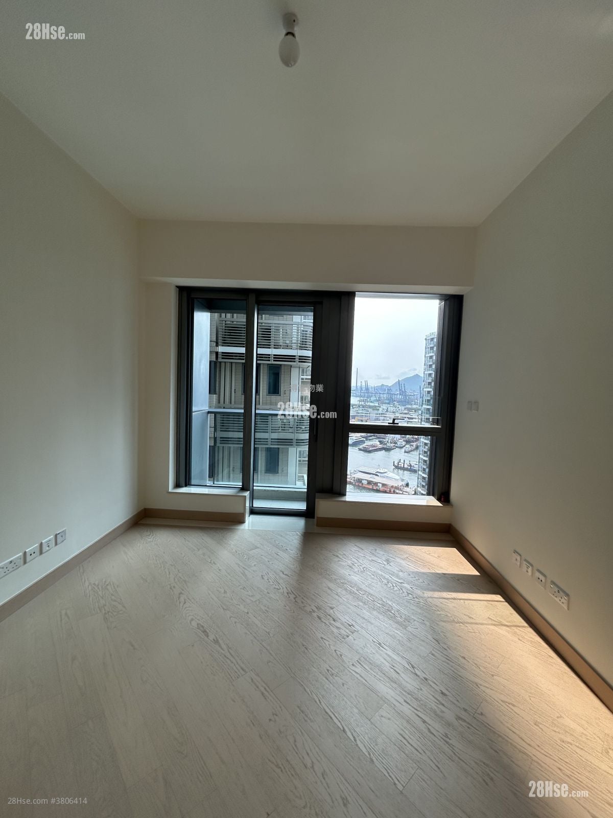 Grand Victoria Rental Studio , 1 Bathroom 278 ft²