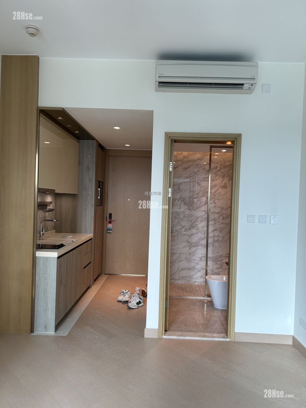 Grand Victoria Rental Studio , 1 Bathroom 278 ft²