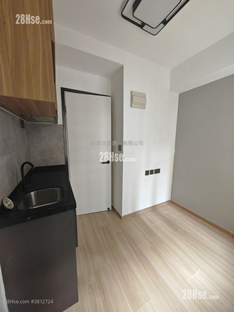 兆景大廈 租盤 1 房 , 1 浴室 180 平方呎