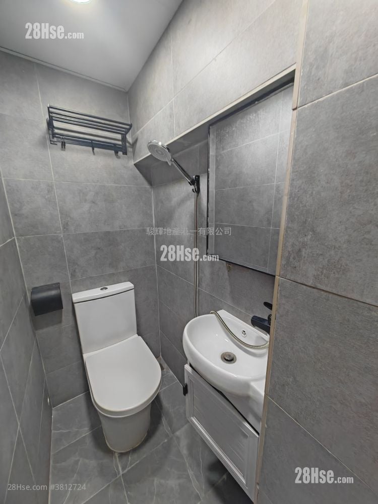 兆景大廈 租盤 1 房 , 1 浴室 180 平方呎