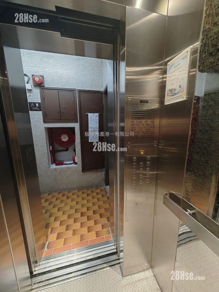 兆景大廈 租盤 1 房 , 1 浴室 180 平方呎