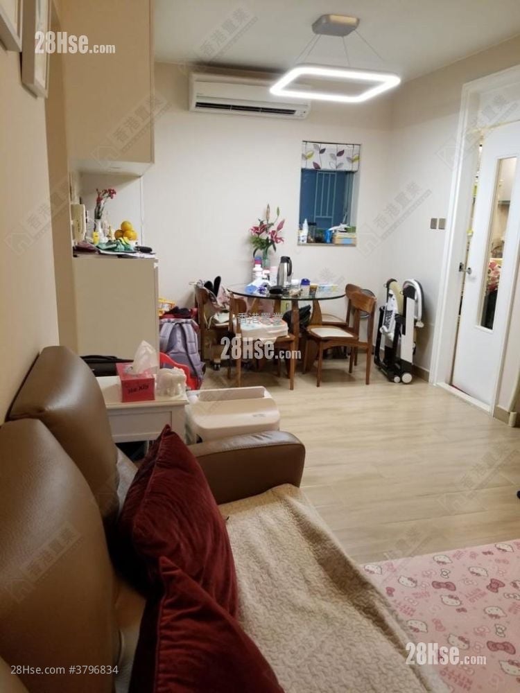 Aquamarine Sell 3 Bedrooms , 1 Bathroom 577 ft²