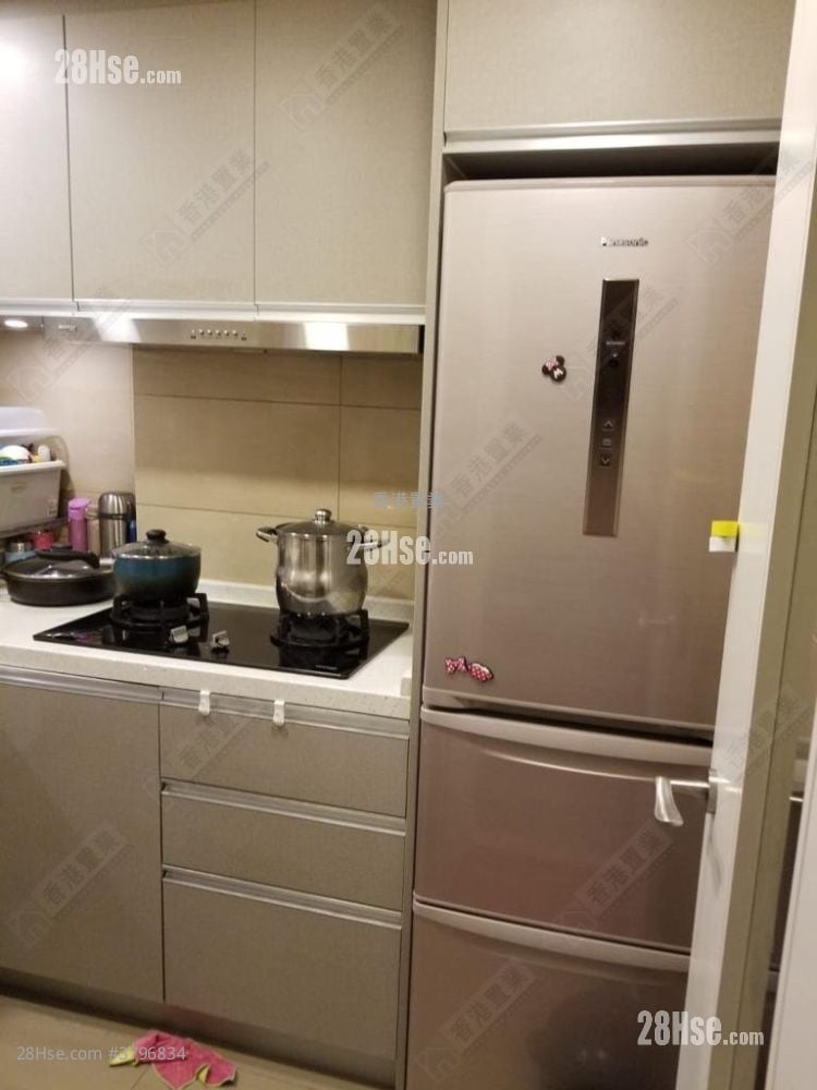 Aquamarine Sell 3 Bedrooms , 1 Bathroom 577 ft²