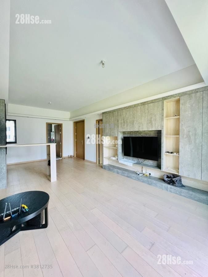 The Bloomsway Sell 4 Bedrooms , 4 Bathrooms 1,259 ft²