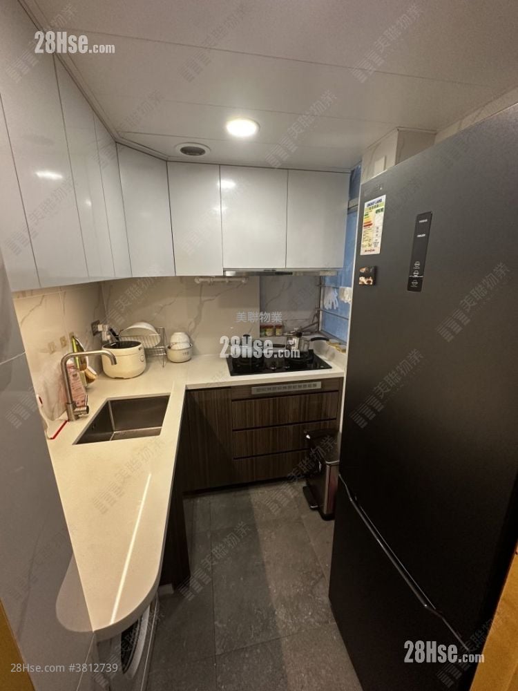 New Kwai Fong Gardens Sell 2 Bedrooms , 1 Bathroom 418 ft²