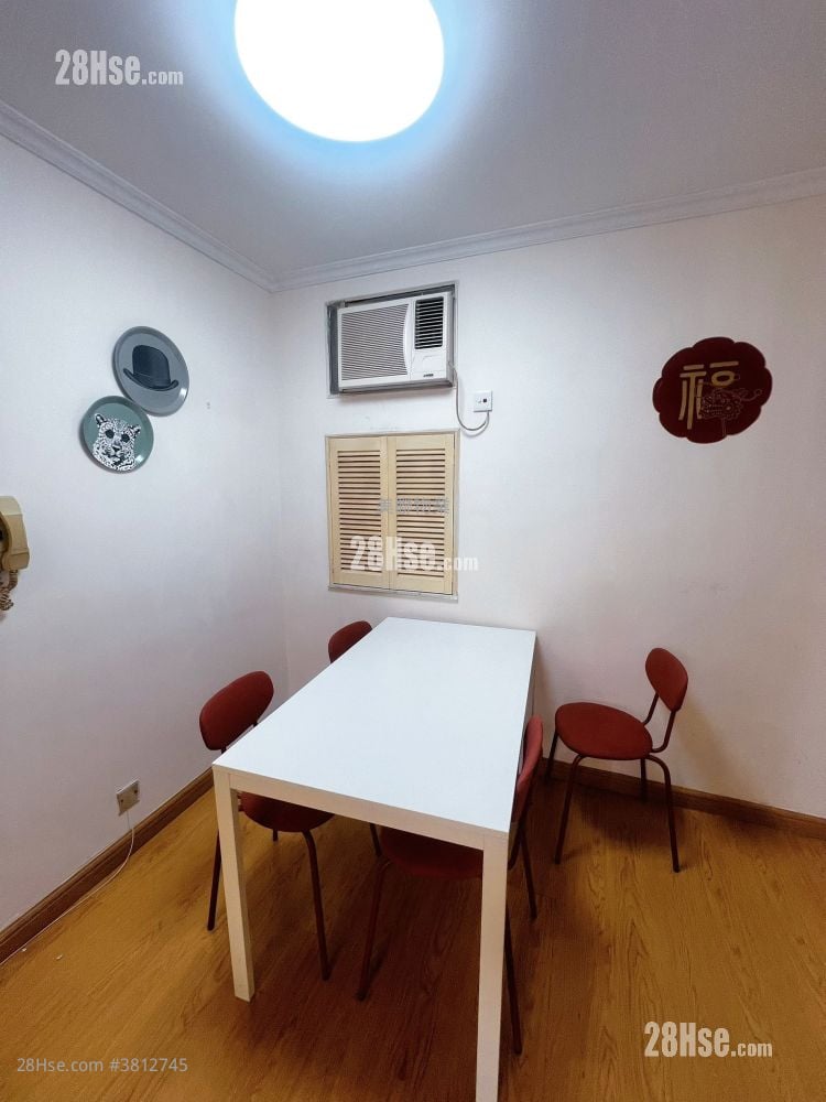 Luk Yeung Sun Chuen Rental 2 Bedrooms , 1 Bathroom 451 ft²