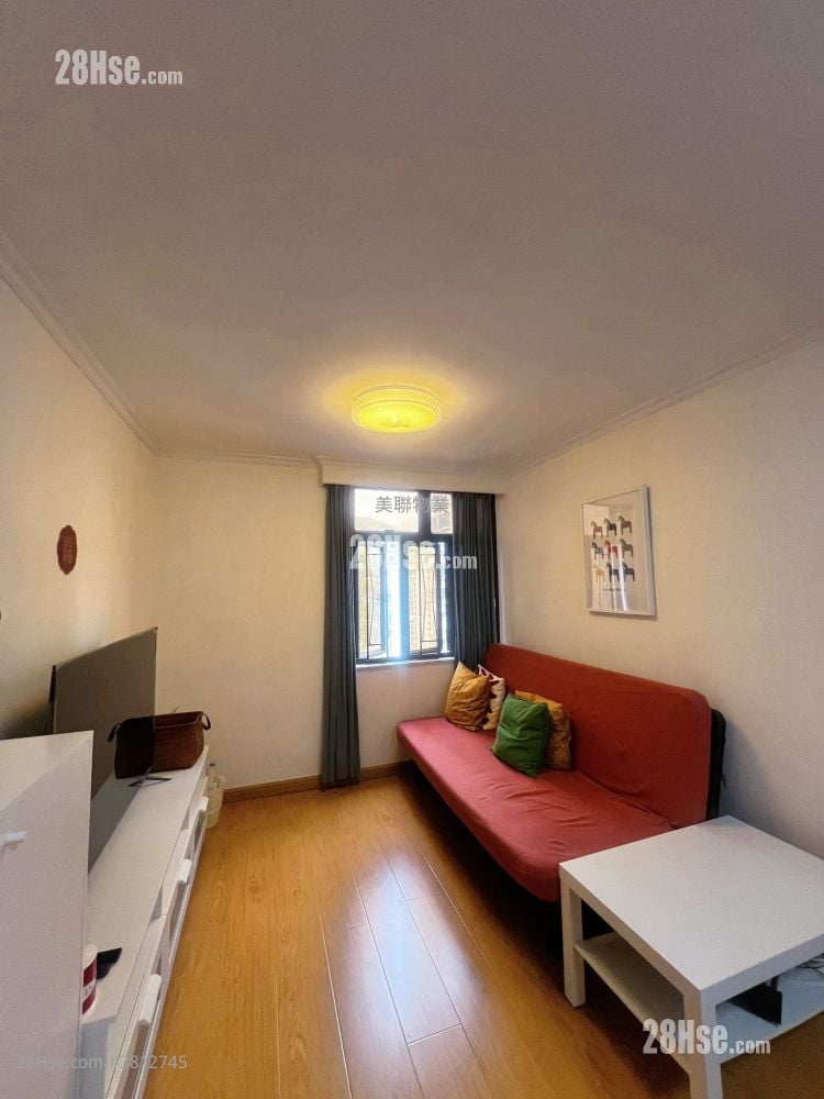 Luk Yeung Sun Chuen Rental 2 Bedrooms , 1 Bathroom 451 ft²