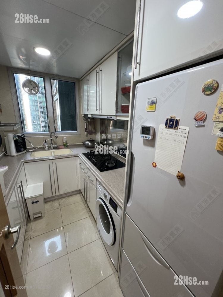 泓景台 售盘 3 房 735 平方尺