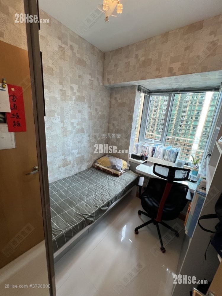 泓景台 售盘 3 房 735 平方尺