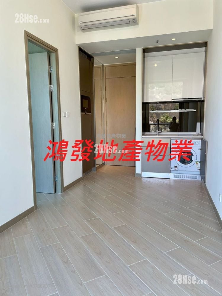 Madison Park Sell 1 Bedroom 301 ft²