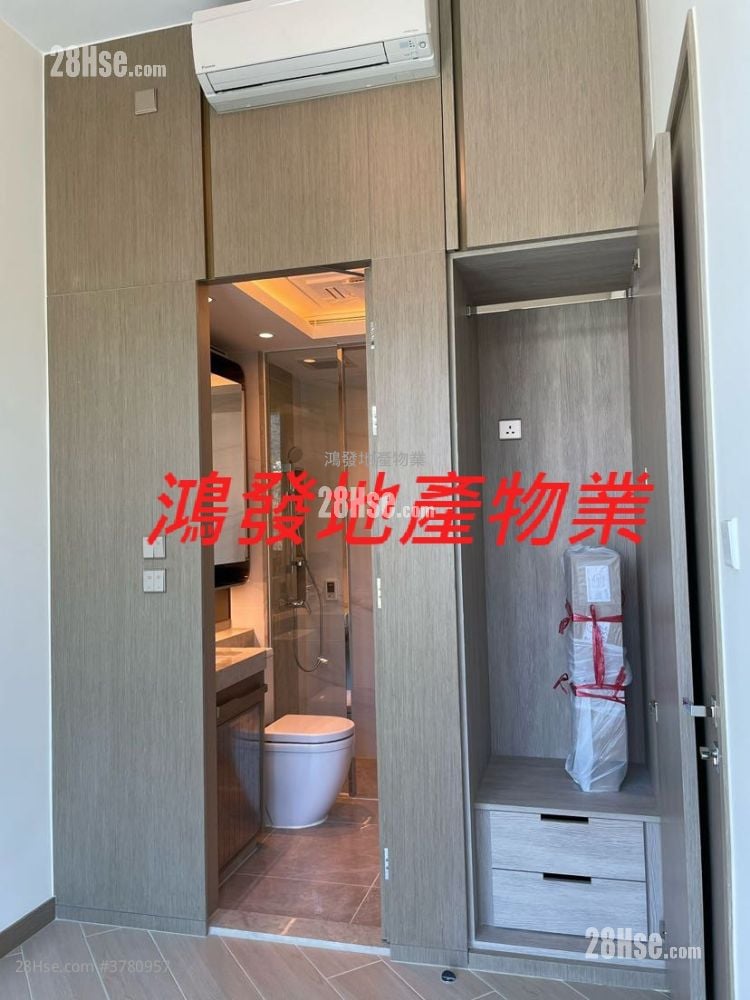 Madison Park Sell 1 Bedroom 301 ft²