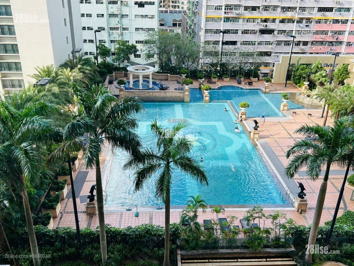 Sky Tower Sell 2 Bedrooms 452 ft²