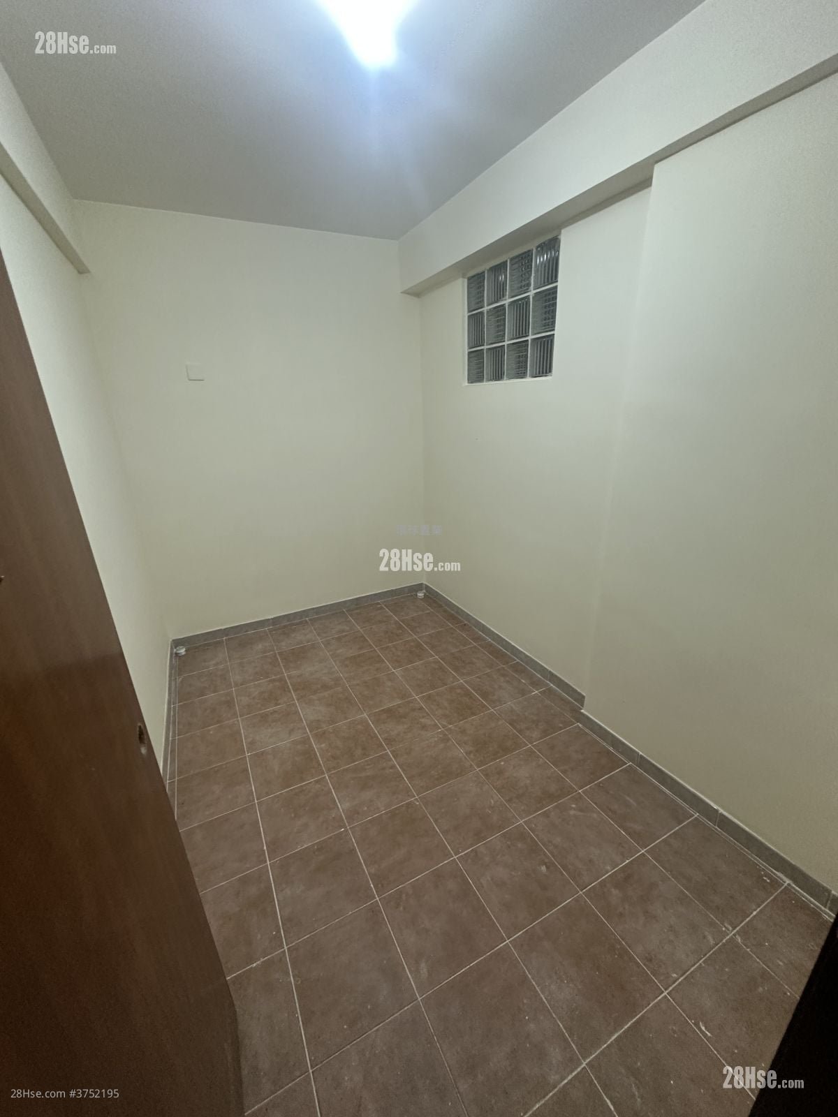 燕崗村 租盤 3 房 , 1 浴室 630 平方呎