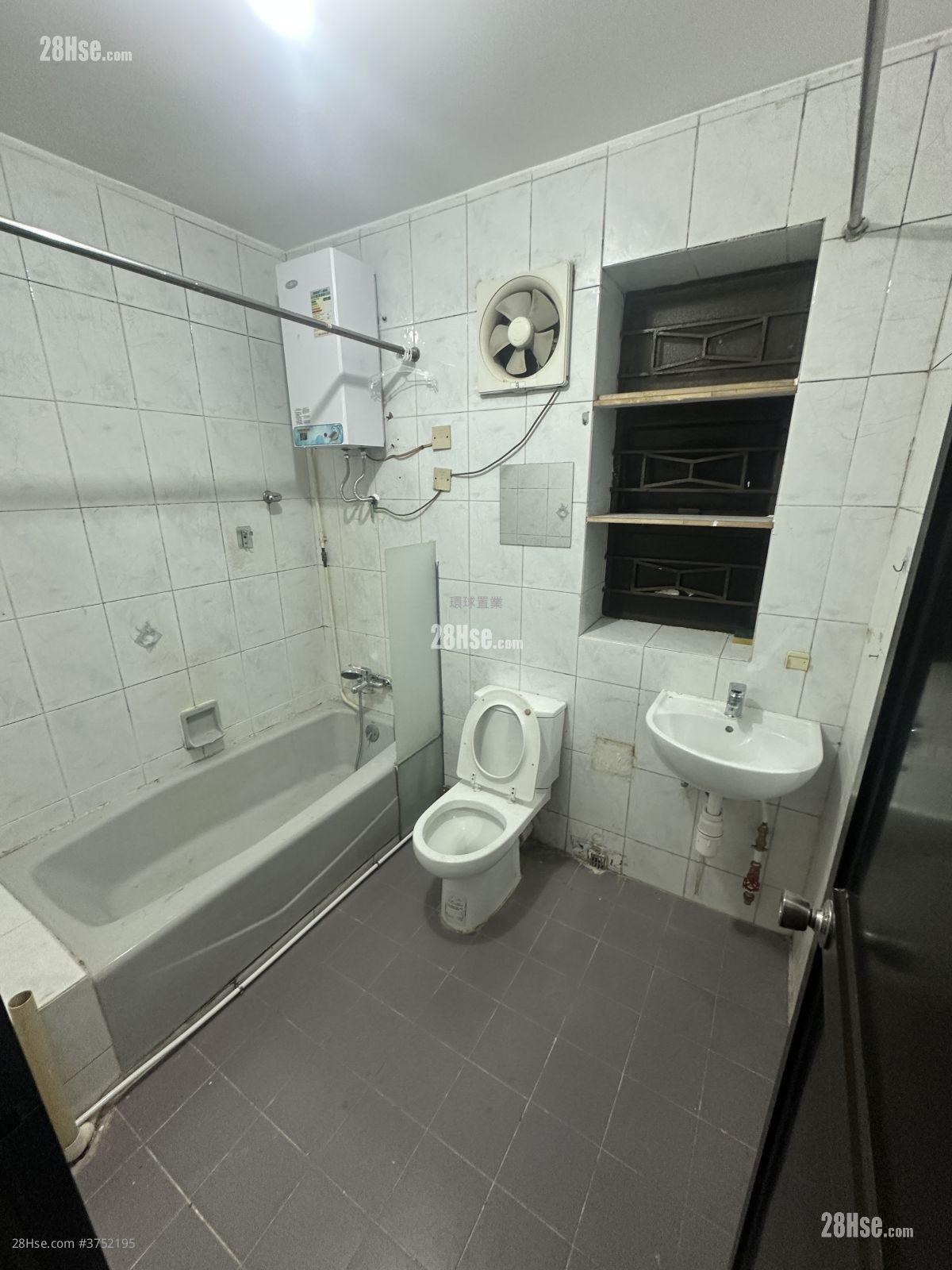 燕崗村 租盤 3 房 , 1 浴室 630 平方呎